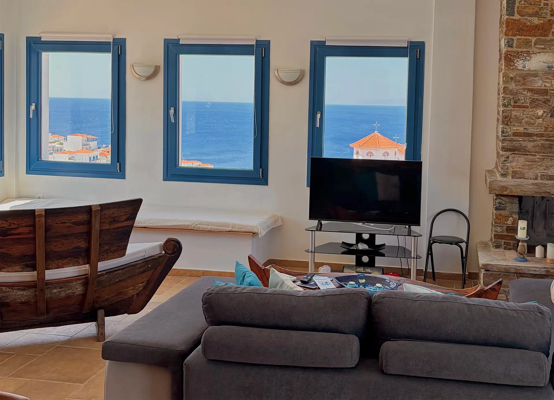 Rent a luxury villa in Andro